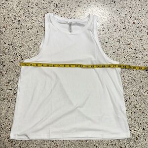 Beyond Yoga Featherweight white tank top medium m